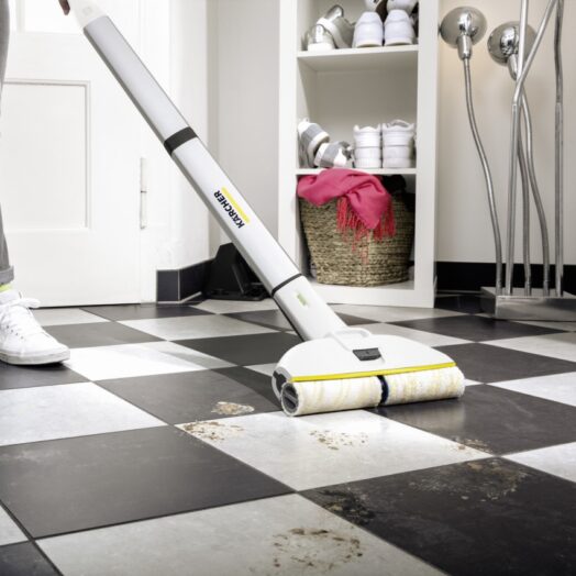 Акумулаторна машина за миене на твърд под Karcher EWM 2 - Image 11