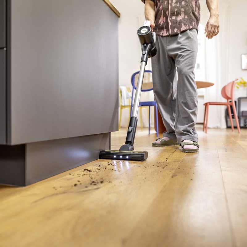 Удобна акумулаторна прахосмукачка Karcher VCS 3 Nano - Image 3