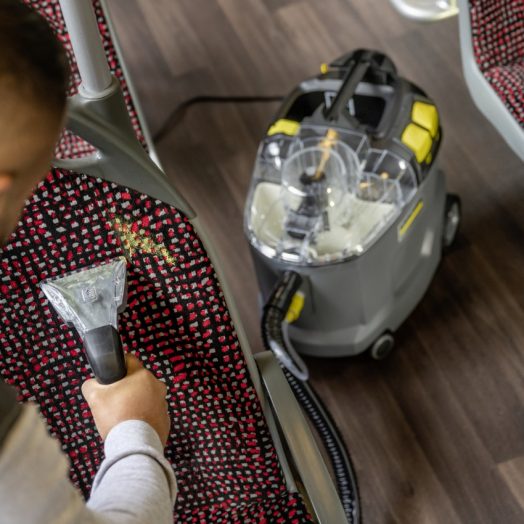 Екстрактор за пране на килими и тапицерии Karcher Puzzi 8/1 C - Image 5