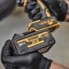 Акумулаторна ударо и химикалоустойчива батерия DeWALT 18V / 5.0Ah - Image 3