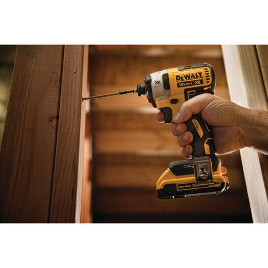 Комплект акумулаторен ударен винтоверт зарядно куфар и 2 батерии DeWALT DCF887D2 18V 205Nm - Image 2