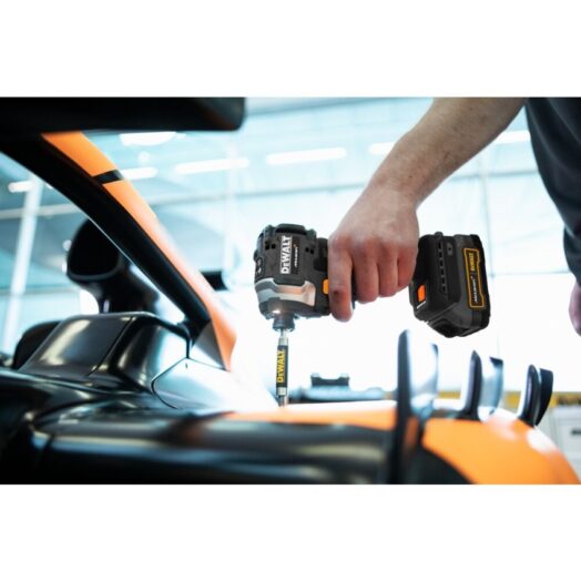 Комплект винтоверт куфар зарядно и 2 батерии DeWALT DCF85ME2GT McLaren F1 Team 18V 205Nm - Image 4