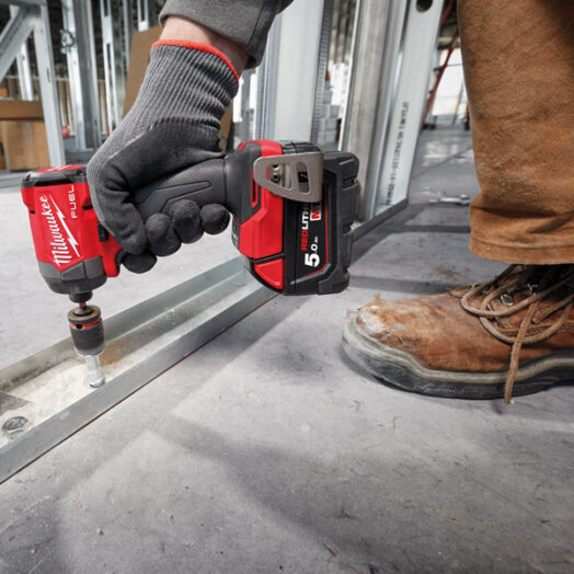 Акумулаторен ударен винтоверт Milwaukee M18FID3-502X 18V 226 Nm в комплект с 2 батерии куфар и зарядно - Image 7