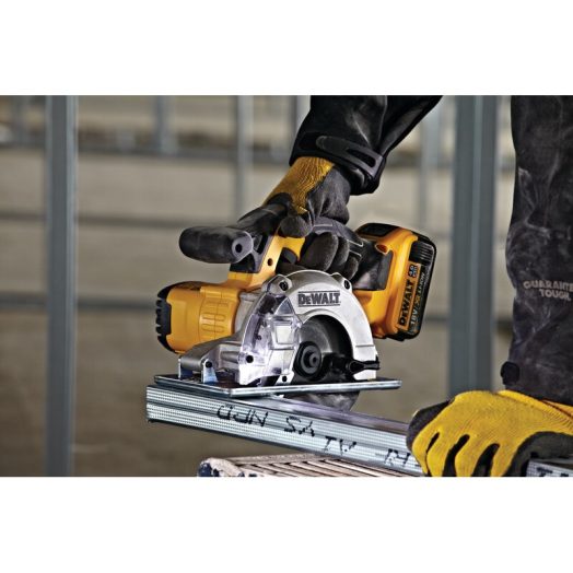 Акумулаторен циркуляр DeWALT DCS373N, 18V, Ø 140 mm, 3700 minˉ¹ - Image 3