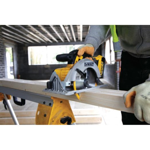 Акумулаторен циркуляр DeWALT DCS391M2, 18V, Ø 165 mm, 3700 minˉ¹ - Image 3