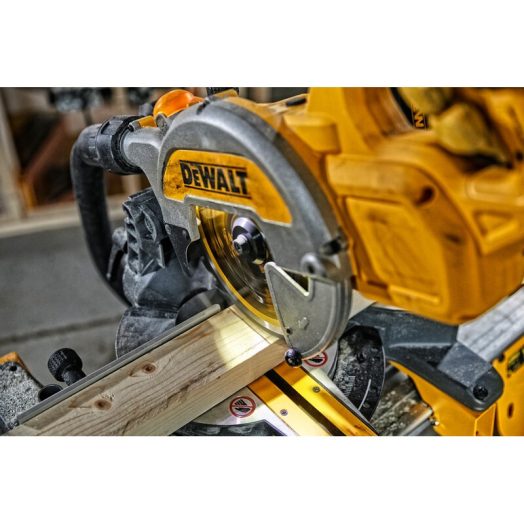 Акумулаторен настолен потапящ циркуляр DEWALT DCS777T2, 54V XR FLEXVOLT, 216mm - Image 5