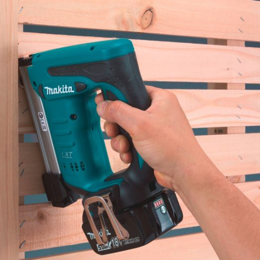 Акумулаторен такер MAKITA DST112Z, 18V - Image 3