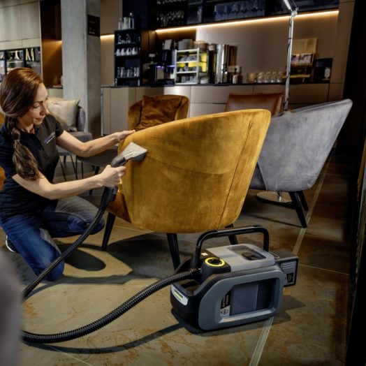 Акумулаторна компактна машина за пране на килими и тапицерии Karcher Puzzi 2/1 Bp - Image 13