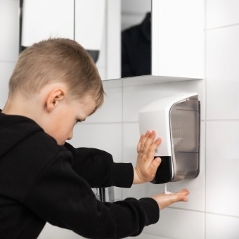 Дозатор за течен сапун Katrin Inclusive 0.5 л – Черен - Image 3