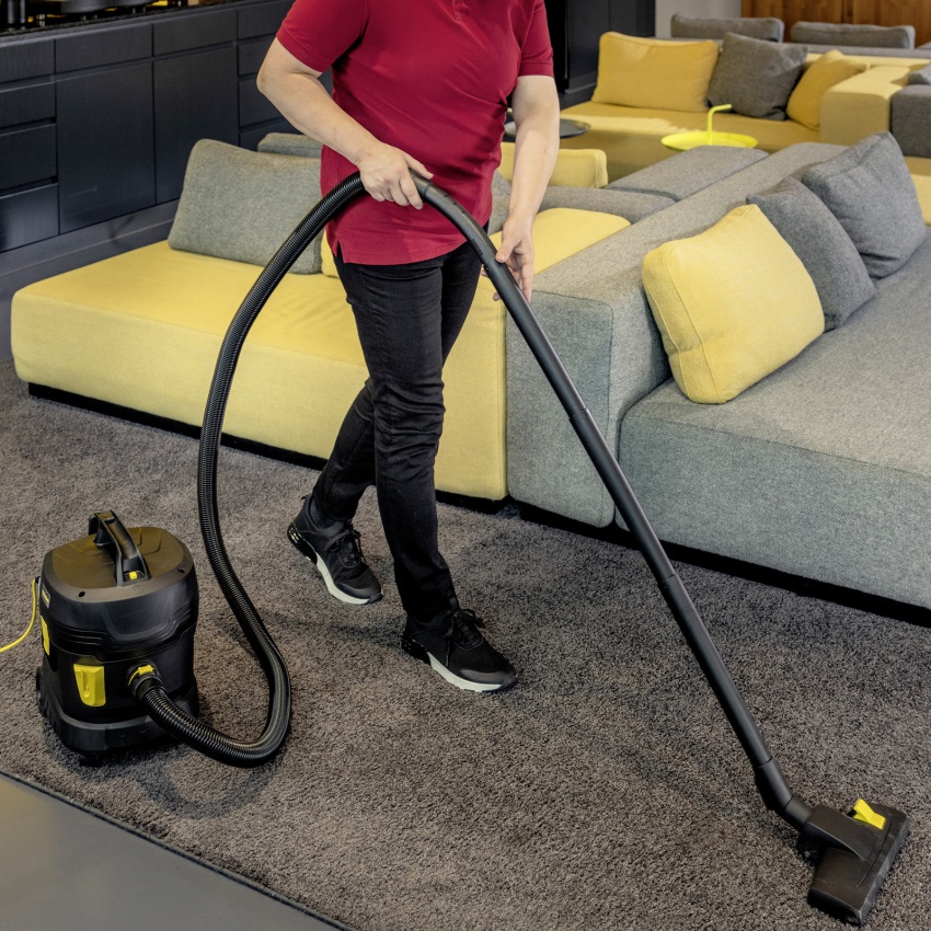 Еко прахосмукачка за офиси и хотели Karcher T 11/1 Classic Adv Re!Plast Go!Further - Image 2