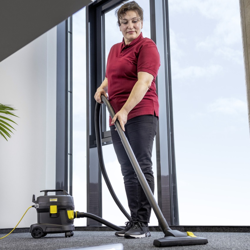 Еко прахосмукачка за офиси и хотели Karcher T 11/1 Classic Adv Re!Plast Go!Further - Image 6